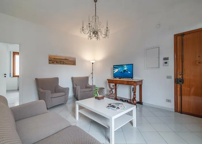 아파트 Guesthost - Comfy Flat Steps Away From Station *